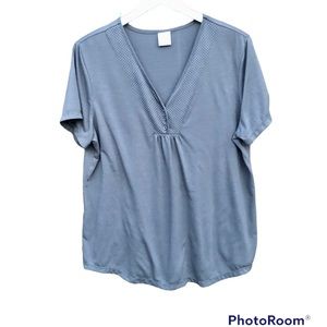 Croft & Barrow Shirt Top V-neck Sz. XL Swiss Dot Gray